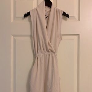 BNWT Aritzia Wilfred Sabine sleeveless dress XXS